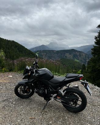 Honda CB 750 Hornet 2025