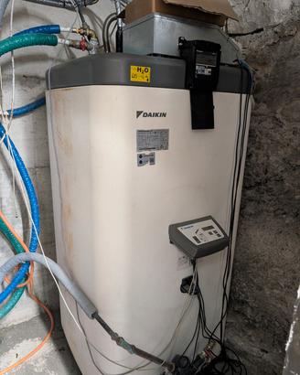 Sistema completo scalda acqua Daikin ECH2O 