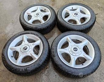 Cerchi in lega da 16 mini Cooper con gomme inverno