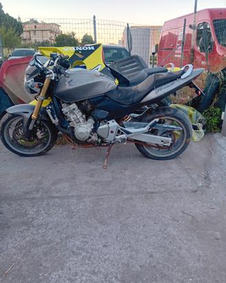 smembro per ricambi honda hornet 600 anno 06