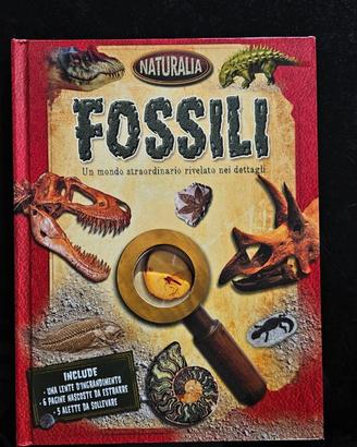 Libro "FOSSILI" Naturalia + Lente d'ingrandimento