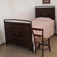 Letto singolo antico in legno massello –primi ’900