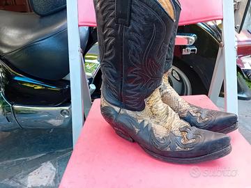 stivali da motociclista 