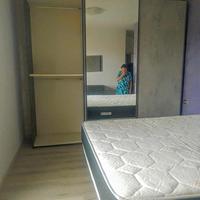  camera matrimoniale  di Armadio comò e comodini