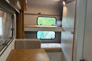 Roulotte con preingresso e spazio esterno
