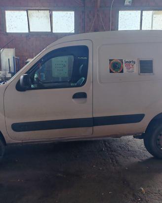 Renault Kangoo 1.6 Benzina/Metano 4x4 – Autocarro