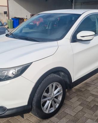 Nissan Qashqai 1.5 dCi Visia