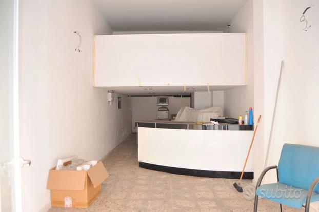 Cagliari - Locale artigianale 40 mq