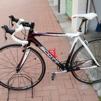 Bici Scott CR1 Carbonio