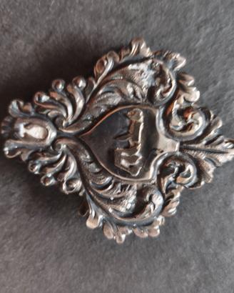 Scatolina antica in argento 