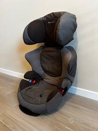 Seggiolino auto
