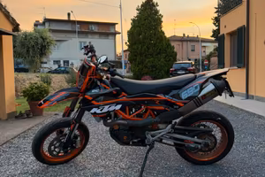 KTM 690 smcr 2012