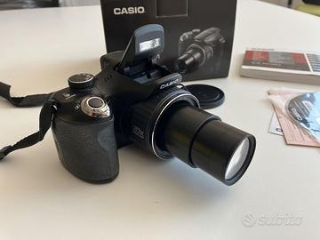 CASIO Exilim EX-FH20