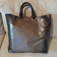 Borsa originale Prada pelle nera.