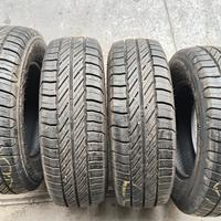 Gomme 215/70/R15 c 4 pezzi 