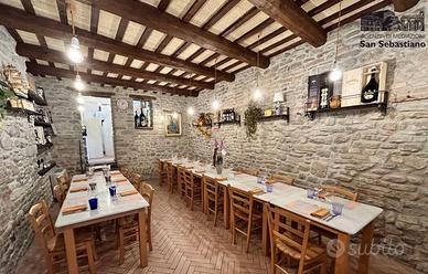 Attività / Licenza di 60 m² con 3 locali a Brisigh