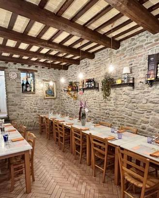 Attività / Licenza di 60 m² con 3 locali a Brisigh