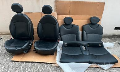 Sedili anteriori e posteriori Mini Cooper S R56