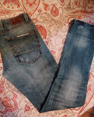 Jeans uomo tg 44