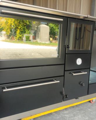 Termocucina a legna, cappa e tubo scarico