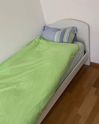 Letto singolo con doghe in legno