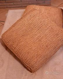 coppia di cuscini in rafia