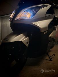 Kymco Downtown 300i - 2011