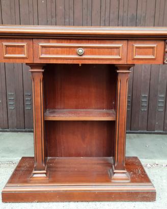 mobiletto in legno 