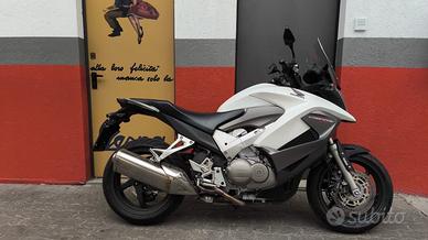 Honda VFR 800 X