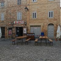 Locale ad uso commerciale