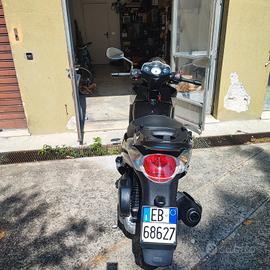 Scarabeo 300S