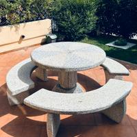 Tavolo da esterni in granito