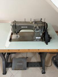 macchina per cucire 