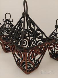 Lampade in ferro battuto da elettrificare. antichi