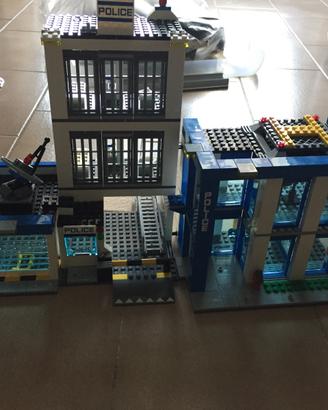 SET LEGO CITY 60047 stazione di polizia