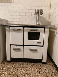 Cucina economica a legna con forno – stile vintage