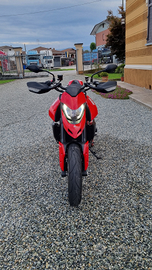 Ducati hypermotard 950