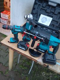 attrezzi da lavoro con accessori 