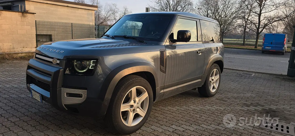 Land Rover Defender (2019)