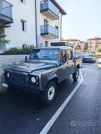 Land Rover Defender 130 td4