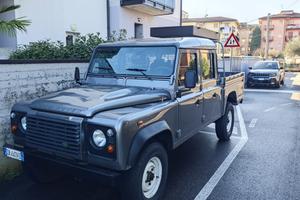 Land Rover Defender 130 td4