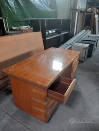 Scrivania legno da  ufficio 