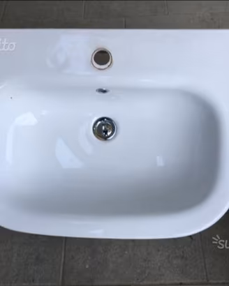 Lavabo in ceramica
