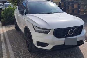 VOLVO XC 40