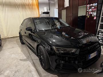 Audi A3 1.6 TDI 116 CV S Line – 2018 – Total Black