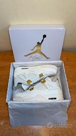Air Jordan 4 Metallic Gold