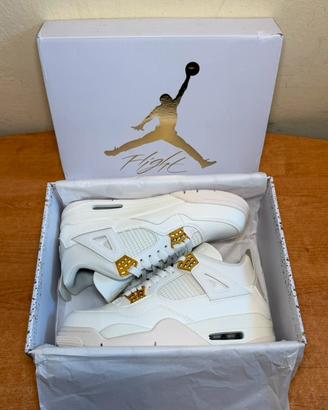 Air Jordan 4 Metallic Gold