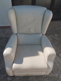 Poltrona relax Natuzzi in pelle bianca