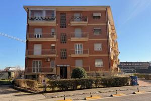 Appartamento di 84 m² con 3 locali e box auto a Ca