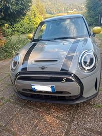 MINI Cooper SE anno 2022 - km 20.700
